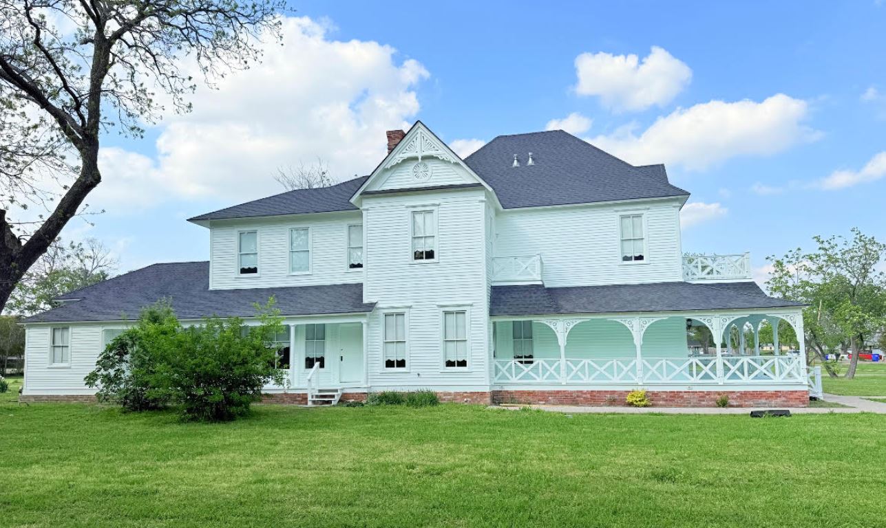 Historic Home PHOTO RS -