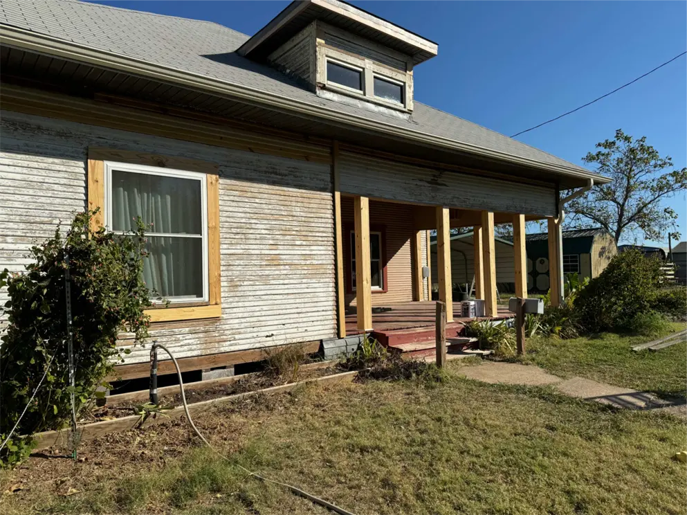 98 Year old house Before scaled 1 -